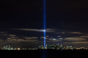 nyc_world_trade_center_tribute_in_light_2010